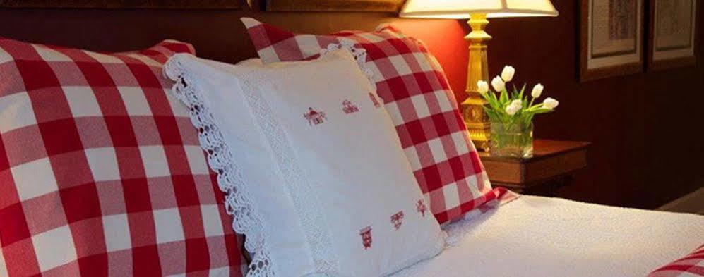 Wickwood Inn Согатак Экстерьер фото